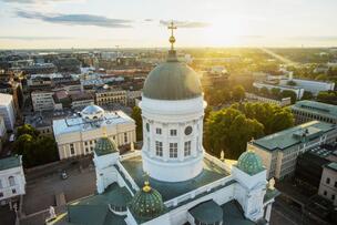 Tuomiokirkko ilmasta kuvattuna