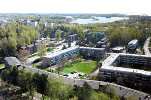 Näkymä Roihuvuoren vesitornista itään.