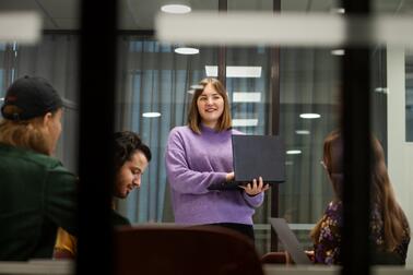 Kuvituskuva Helsingin työllisyyspalveluista.