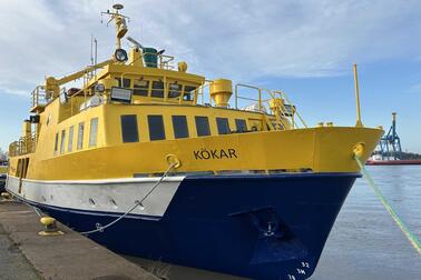 M/S Kökar -lautta laiturissa kuvattuna.