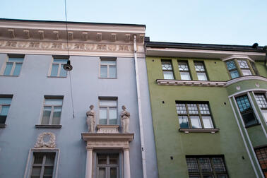 Helsingin jugend-rakennuksia.