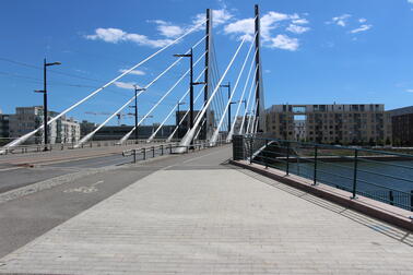 Crusellinsilta kesällä.