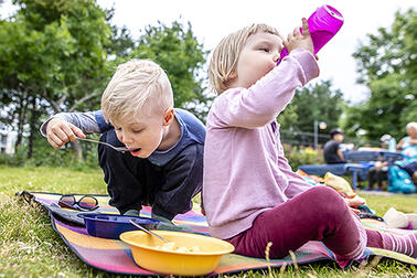 Leikkipuistojen kesäruokailu