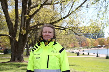 Projektipäällikkö Rauna Sarrivaara Tokoinrannassa.