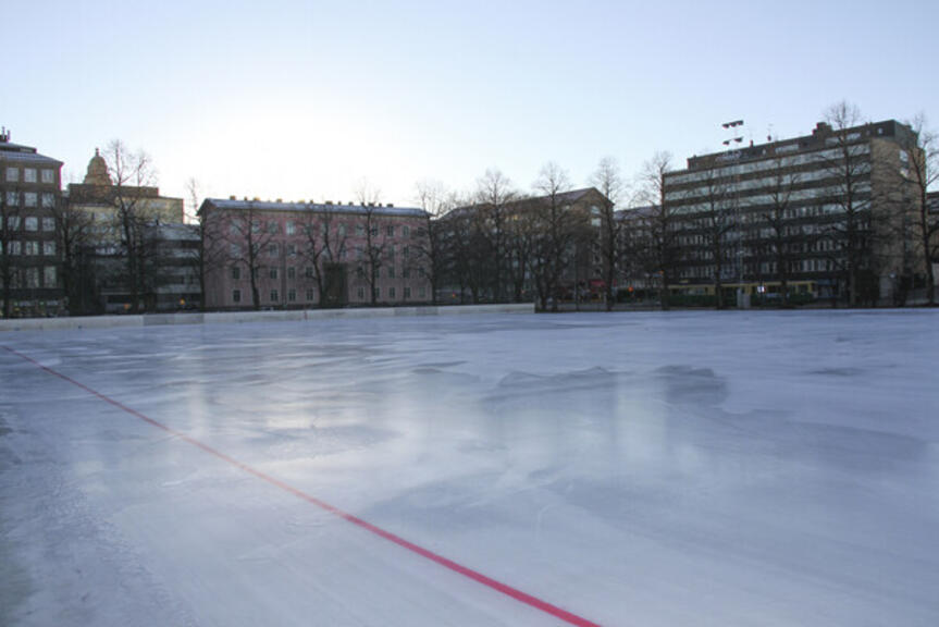 Brahenkentän tekojäärata. Brahenkentän tekojäärata.