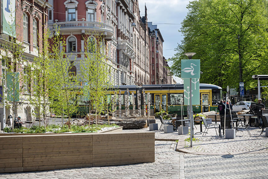 Kesäkadut rakentuvat Korkeavuorenkadulla Kesäkadut rakentuvat Korkeavuorenkadulla
