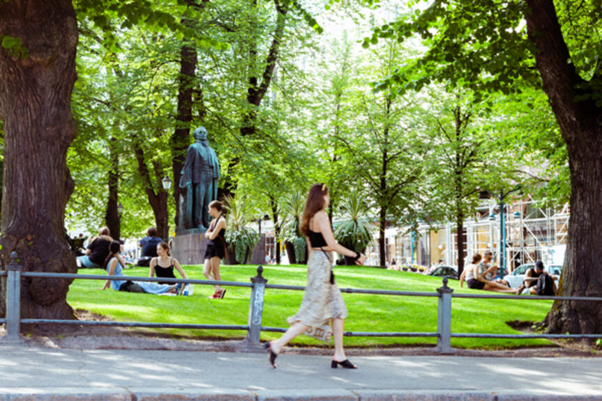 Helsinki kesällä 2021. Kuva: Helsingin kaupungin aineistopankki / Raine Huvila. Helsinki kesällä 2021. Kuva: Helsingin kaupungin aineistopankki / Raine Huvila.