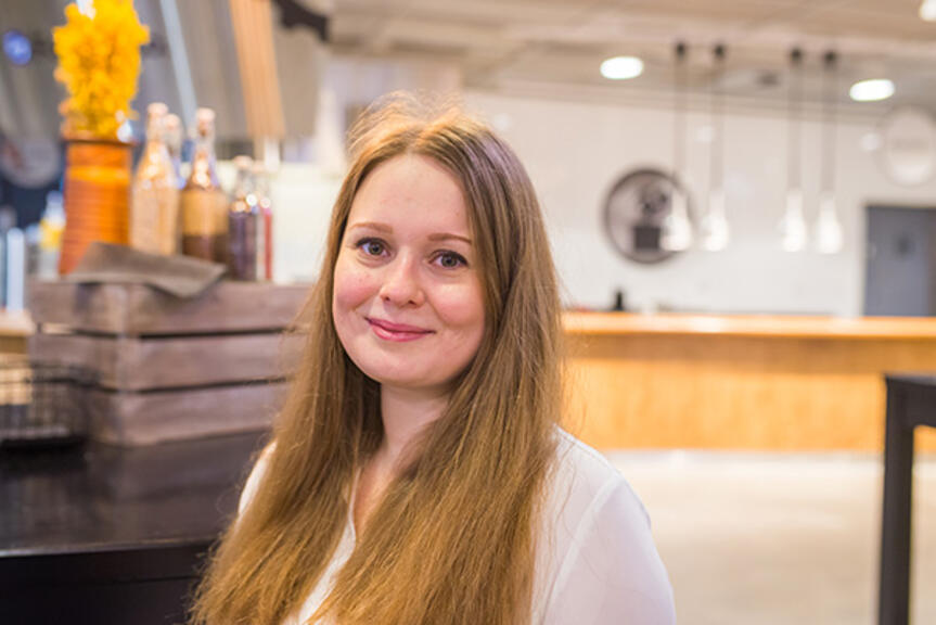 Meri Mathlin. Kuva: Kirsi Riipinen. Meri Mathlin. Kuva: Kirsi Riipinen.