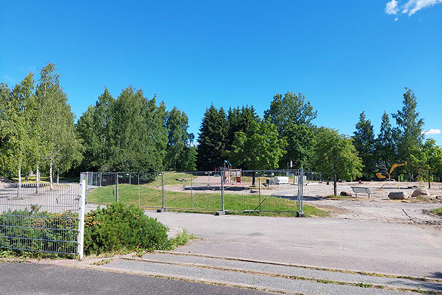 Rakennustyöt Tervapääskynpuistossa. Rakennustyöt Tervapääskynpuistossa.