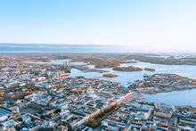 Ilmakuva Helsingistä merelle. Kuva: Jussi Hellsten