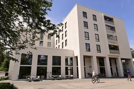 Jakomäki service home has a light-colored facade.  