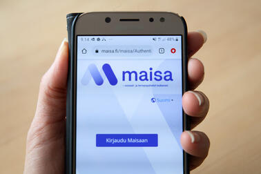 Maisan kirjautumisnäkymä puhelimen näytöllä.