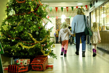 Joka vuosi joulun alla Opistotalo tarjoaa mahdollisuuden virittäytyä joulun tunnelmaan