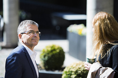 "Torikortteleissa odotukseni ovat ylittyneet. Myönteinen muutos tapahtui nopeammin kuin uskoin", kaupunginjohtaja Jussi Pajunen kiittelee. Kuva: Laura Oja