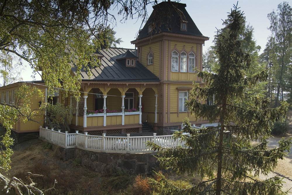 pihlajasaari 1