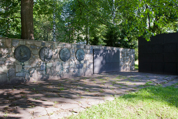 Picture of service point: Maamme-laulun mm / Monument commemorating the Finnish national anthem