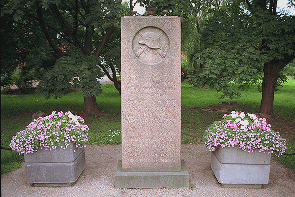 Picture of service point: Kurt Seibtin ja Arthur Benkertin muistomerkki / Memorial to Kurt Seibt and Arthur Benkert