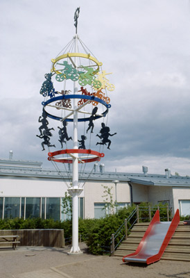 Jan-Erik Andersson: Surrealistinen juhannussalko, 1998. Et voi käyttää kuvaa kaupallisiin tarkoituksiin. © Kuva: Helsingin taidemuseo / Hanna Rikkonen Jan-Erik Andersson: Surrealistinen juhannussalko, 1998. Et voi käyttää kuvaa kaupallisiin tarkoituksiin. © Kuva: Helsingin taidemuseo / Hanna Rikkonen