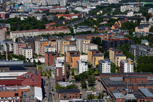 Helsingin kaupunkikuvaa ylhäältä kuvattuna.
